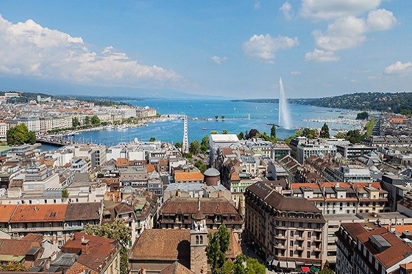 Gevena là thành phố đông dân thứ hai ở Thụy Sĩ. Tính đến tháng 10/2019, dân số của Geneva là khoảng 200.000 người. Ảnh: JC.