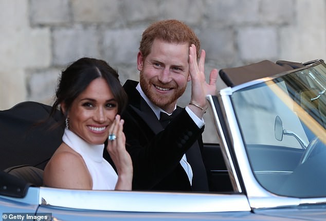 Chết sốc giá tiền trang trại của công nương Meghan Markle và hoàng tử Harry