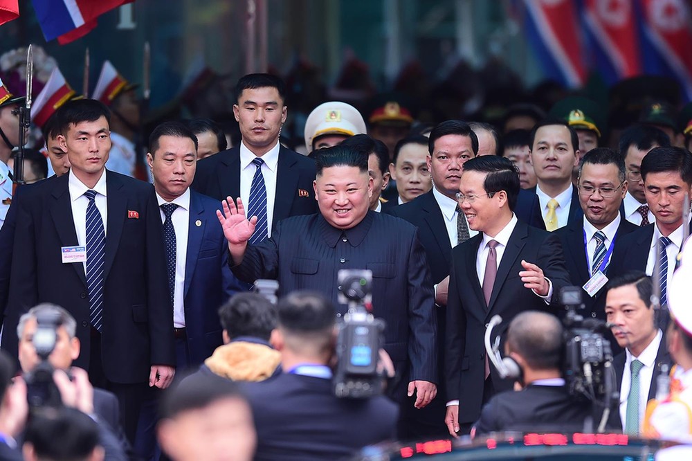 Đón nhà lãnh đạo Triều Tiên Kim Jong Un đến dự hội nghị Thượng đỉnh Mỹ - Triều tại ga Đồng Đăng - Lạng Sơn. Ảnh: Giang Huy.