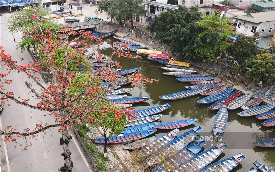 Giá vé dịch vụ tại chùa Hương ngày đón khách trở lại 13/3