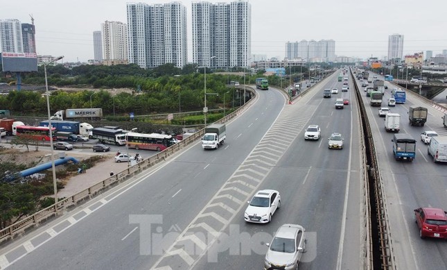 Do tuyến đường cao tốc Pháp Vân - Cầu Giẽ đang có điểm kết thúc tại Hà Nội xung đột trực tiếp với đường Vành đai 3 tại nút Pháp Vân (Hoàng Mai) nên từ năm 2015, đại diện Chính phủ đã giao Bộ GTVT nghiên cứu cải tạo nút giao này với mục tiêu xóa xung đột, giảm lưu lượng xe dồn về nút giao Pháp Vân.