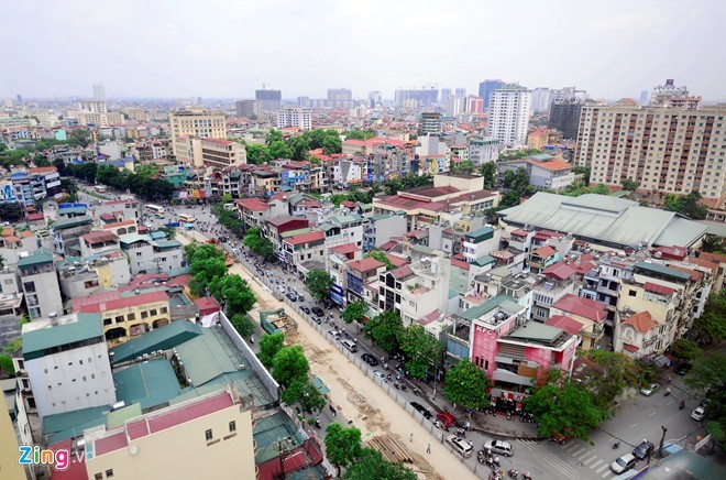 Tuyến  đường sắt trên cao đô thị Nhổn - ga Hà Nội dài 12,5 km, gồm 8,5 km trên cao từ Nhổn đến Kim Mã và 4 km ngầm từ Kim Mã đến ga Hà Nội. Tuyến giao thông công cộng nối từ phía tây vào trung tâm thủ đô có 8 ga trên cao, 4 ga ngầm và một khu depot tại Nhổn.