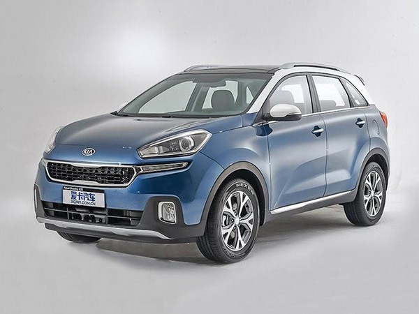 Chiếc xe được phát triển trên cùng khung gầm với Hyundai ix25, dự kiến ra mắt tại Trung Quốc đầu tiên trong năm nay. Kiểu dáng xe khá giống với bản concept được trình làng ở Triển lãm ôtô Quảng Châu năm ngoái, sự khác biệt bên ngoài chỉ là ở thiết kế đèn sương mù và hệ thống ống xả.   Nội thất mang phong cách quen thuộc của xe Kia và có màu nâu, với vô-lăng 3 chấu. Xe dự kiến được trang bị 2 động cơ xăng cùng dung tích 1,6 lít. Động cơ thứ nhất công suất 123 mã lực và mô-men xoắn 151Nm, trong khi bản còn lại được trang bị turbo, công suất 200 mã lực và mô-men xoắn 264Nm. Bản turbo đi kèm hộp số 7 cấp DCT.   Trang bị tuỳ chọn gồm cửa sổ trời toàn cảnh, camera sau, chìa khoá thông mình, điều hoà tự động, v.v..   Tên gọi cũng thể hiện rằng đây là chiếc SUV cỡ nhỏ, tương tự K3 là sedan hạng nhỏ. Với kích thước và trang bị như trên, KX3 rõ ràng sẽ được dùng để thay thế chiếc Sportage không thành công dù đã ra mắt nhiều năm. Giống cách màn Hyundai sử dụng ix25 (hay Tucson mới) thay thế cho chiếc Tucson đời cũ.