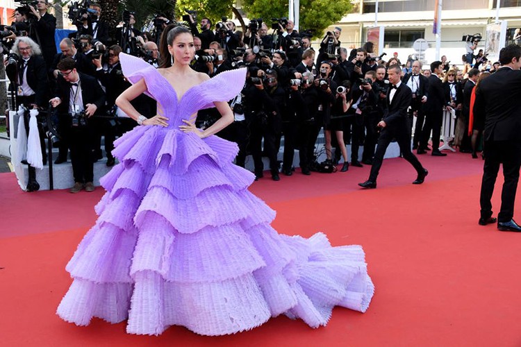 Sririta Jensen là một trong những mỹ nhân mặc đẹp nhất liên hoan phim  Cannes 2019 ngày thứ 2.