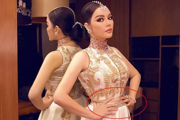 Mới đây, trên trang cá nhân,  Lý Nhã Kỳ bày tỏ sự bức xúc khi có người chê bai cô bóp eo và phần cánh tay hơi quá đà trong loạt ảnh cô tham dự bữa tiệc sinh nhật của một tỷ phú Ấn Độ.