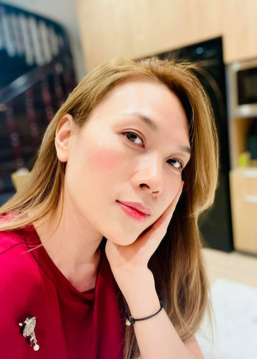  Mỹ Tâm được xem là một trong những “chị đại” của showbiz Việt. Nữ ca sĩ hiện tại vẫn chưa lấy chồng.