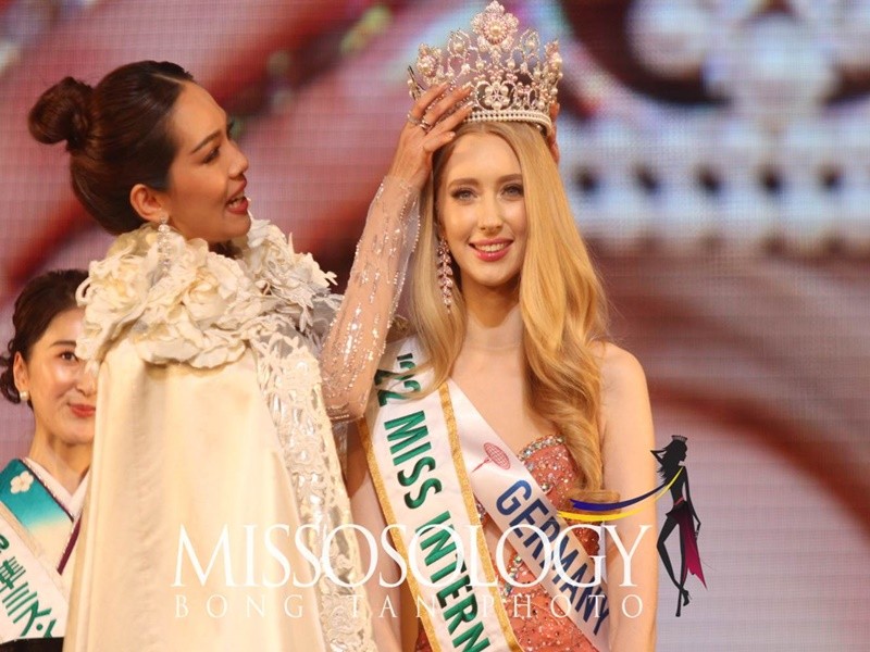 Trong chung kết Miss International 2022 -  Hoa hậu Quốc tế 2022, Jasmin Selberg đánh bại hơn 60 người đẹp khác để đăng quang. Ảnh: Missosology