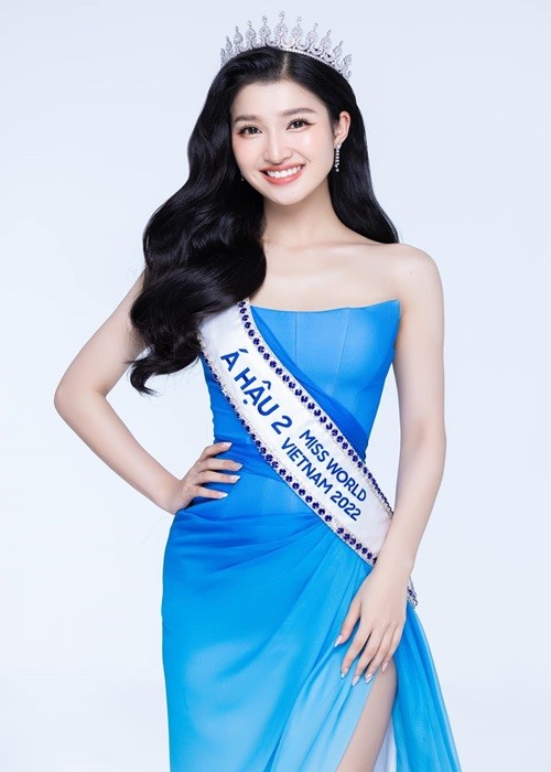 Giám đốc quốc gia Miss International Việt Nam Phạm Kim Dung vừa chính thức công bố  Á hậu Phương Nhi sẽ đại diện Việt Nam chinh chiến ở cuộc thi Miss International 2023 - Hoa hậu Quốc tế 2023. Ảnh: FBNV.