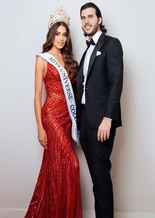 Camila Avella đang tham gia cuộc thi Miss Universe 2023. 3 năm trước, người đẹp kết hôn với doanh nhân Nassif Kamle. Ảnh: FBNV.