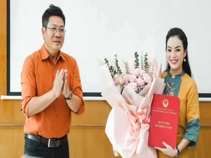 Nữ  ca sĩ Tân Nhàn vừa trở thành Trưởng khoa Thanh nhạc Học viện Âm nhạc Quốc gia Việt Nam. Trước đó, cô làm Phó trưởng khoa Thanh nhạc từ năm 2017. Ảnh: Znews.