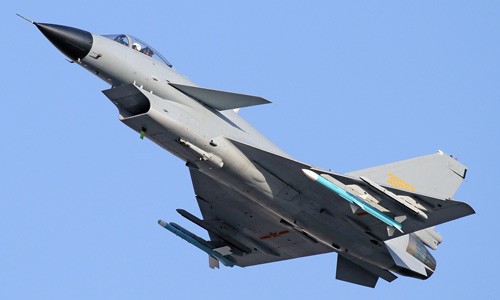 Báo Trung Quốc: J-10 “ăn đứt” F-16 Mỹ, Typhoon châu Âu