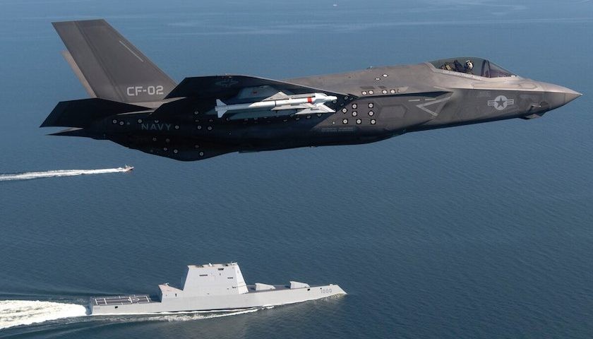 Tập đoàn Lockheed Martin mới đây đã chia sẻ trên trang web F-35.com 9 sự thật về phiên bản trên hạm F-35C của dòng máy bay  tiêm kích tàng hình thế hệ thứ 5 F-35. Ảnh: Wikipedia