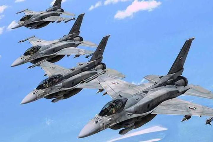 Thổ Nhĩ Kỳ yêu cầu Mỹ bán 40  máy bay chiến đấu F-16 Block 70/72 và nâng cấp 80 chiếc F-16 cũ, bao gồm cả phụ tùng thay thế để hiện đại hóa các máy bay chiến đấu mà Thổ hiện có sau khi thương vụ F-35 thất bại. Các chuyên gia cho rằng, Ankara có thể tận dụng số tiền 1,4 tỷ USD đặt cọc của Thổ mua F-35 cho thỏa thuận mới này.