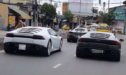 Cường Đô La mang siêu xe McLaren làm loạn Sài Gòn