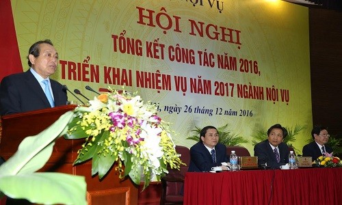 Phó Thủ tướng yêu cầu sớm xóa tình trạng bổ nhiệm người nhà