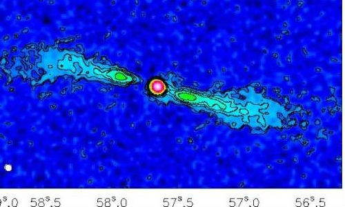 Bất ngờ khí phân tử phát ra từ thiên hà NGC 3557