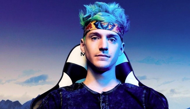 Ninja tên thật là Tyler Blevins, là một trong những  streamer giàu có nhất thế giới hiện nay.