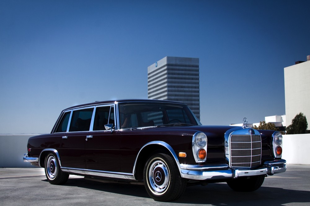 Gần đây, bảo tàng Petersen Automotive tại Los Angeles trưng bày mẫu xe Mercedes-Benz 600 - huyền thoại của Hollywood.