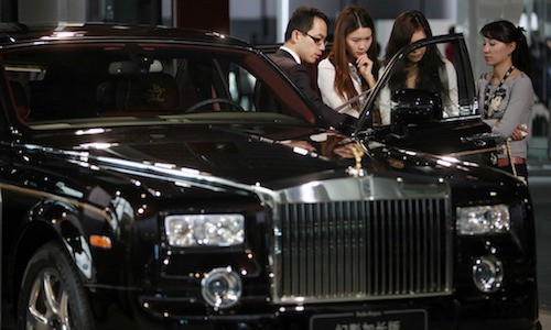 Sợ bị “soi”, đại gia Trung Quốc giảm sức mua Rolls-Royce