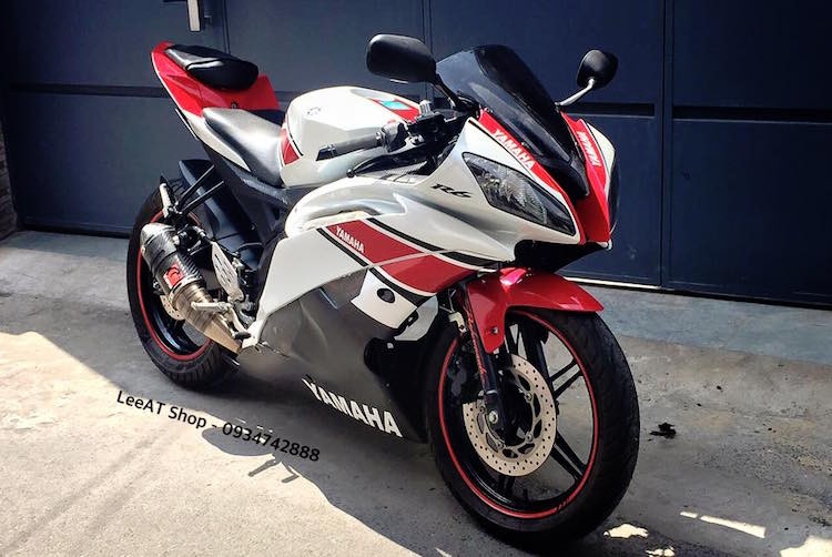  Yamaha R15 là mẫu sportbike phân khối nhỏ của, được bán chủ yếu ở thị trường các nước đang phát triển như Ấn Độ hay Đông Nam Á.