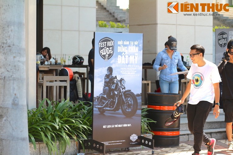 Buổi trải nghiệm vừa được  Harley-Davidson Saigon tổ chức tại TP HCM, với phần thưởng của chương trình lái thử "Khởi hành tại đây, dừng chân đất Mỹ", được tổ chức từ tháng 10 tới 31/12/2015.