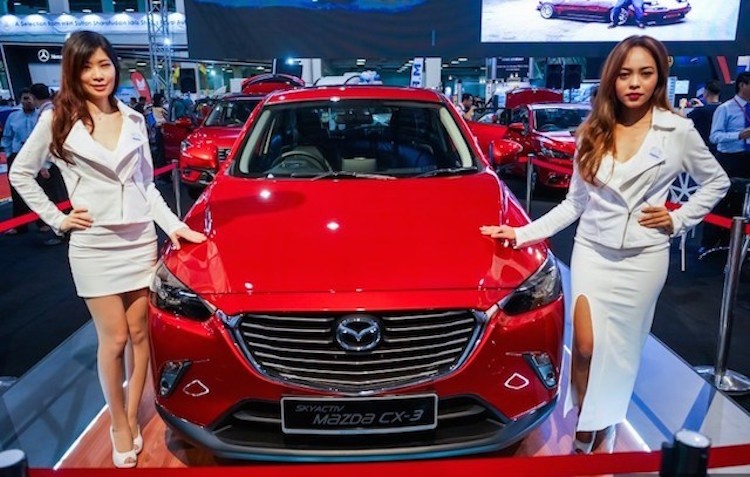 Tham gia vào phân khúc crossover cỡ nhỏ đang rất sôi động tại thị trường Đông Nam Á,  Mazda CX-3 sẽ cạnh tranh cùng các đối thủ gồm Hyundai Creta, Honda HR-V, Suzuki Vitara...