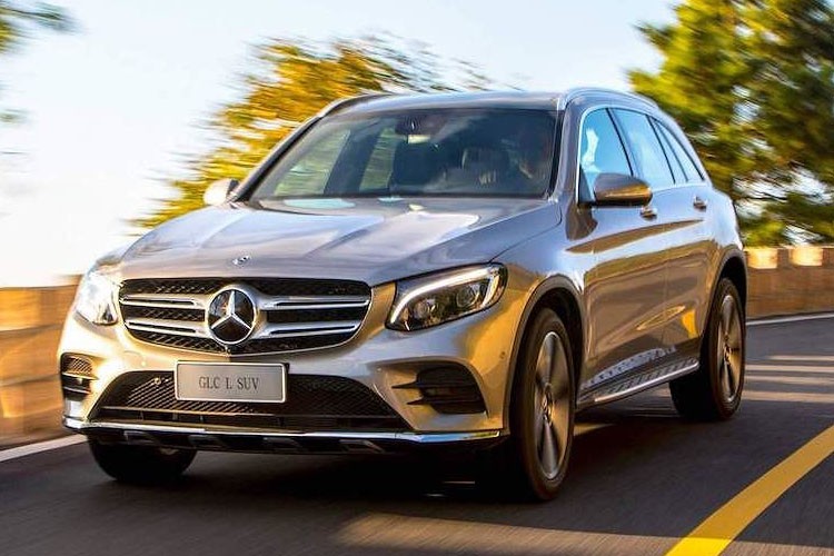 Với trục cơ sở dài hơn 100mm so với bản tiêu chuẩn, mẫu crossover hạng sang  Mercedes-Benz GLC L 2019 sẽ có kích thước tương đương với các dòng xe hạng E và cabin rộng rãi hơn.