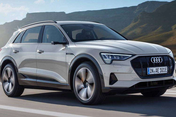  Audi e-tron Launch Edition mới hiện đang được đánh giá là mẫu xe ôtô chạy điện tốt nhất, tiên tiến nhất của thương hiệu xe sang Audi. E-tron Launch Edition sở hữu nhiều trang bị, công nghệ hiện đại sắp được bán ra tại thị trường Anh quốc trong thời gian tới.