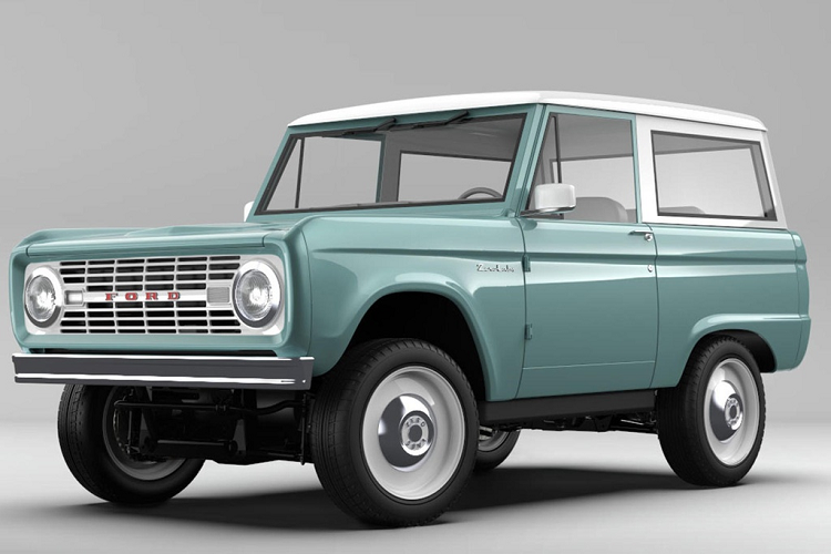 Nếu không có gì thay đổi,  Ford Bronco 2021 mới sẽ có mặt tại triển lãm New York Auto Show 2020 tháng tới và bán ra thị trường đầu năm nay. Nếu không muốn chờ đợi, khách hàng có thể chọn bản chạy điện do Zero Labs Automotive sản xuất. Đây được xem là mẫu xe điện Ford Bronco đầu tiên thế giới.