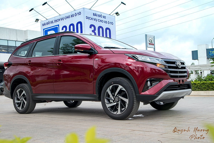 Cuối tháng 3 vừa qua, hệ thống đại lý, Showroom trưng bày xe và nhà máy sản xuất của  Toyota Việt Nam tại nước ta đã chính thức đóng cửa, tạm ngừng mọi giao dịch trực tiếp theo Chỉ thị của Thủ tướng Chính phủ để chống dịch Covid-19.