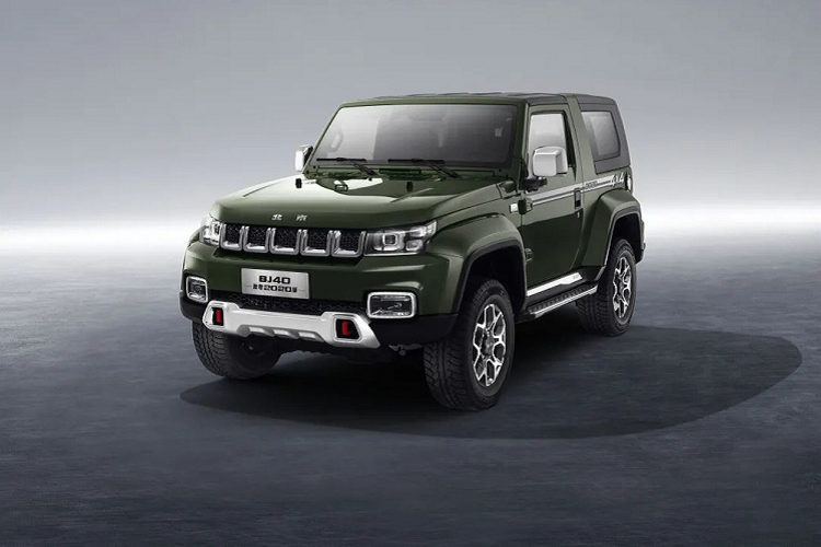  BAIC BJ40 2020 mới là mẫu SUV cỡ C đã được sản xuất từ năm 2013 đến nay nhưng vẫn chưa bước sang thế hệ mới. Thay vào đó, thương hiệu BAIC chỉ tung ra một số phiên bản khác nhau của mẫu xe này. Mới nhất trong số đó là BAIC BJ40 Tribute 2020.