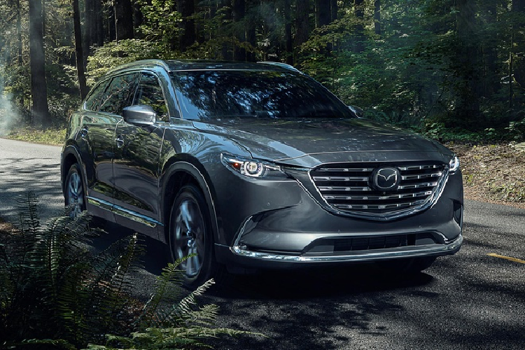  Mazda CX-9 thế hệ thứ hai ra mắt vào năm 2017 và trải qua rất ít thay đổi kể từ thời điểm đó. Giờ đây, Mazda CX-9 2021 đã có mặt trên thị trường với sự đổi mới về thiết kế lẫn công nghệ nhằm duy trì tính cạnh tranh trong phân khúc.