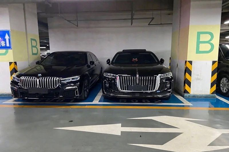 Thực tế không chỉ  thương hiệu xe sang BMW, những năm gần đây các nhà sản xuất ôtô có xu hướng tăng kích thước lưới tản nhiệt trung tâm để thu hút sự chú ý của khách hàng, đặc biệt là những người tiêu dùng ở châu Á.