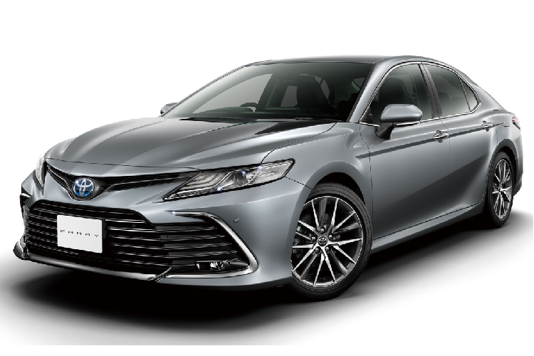 Sau thị trường Mỹ và châu Âu,  Toyota Camry đời 2021 vừa được ra mắt tại Nhật Bản. Tương tự các thị trường khác, Camry bản nâng cấp của thế hệ thứ 8 được thay đổi đôi chút ở ngoại hình và nâng cấp về công nghệ. 