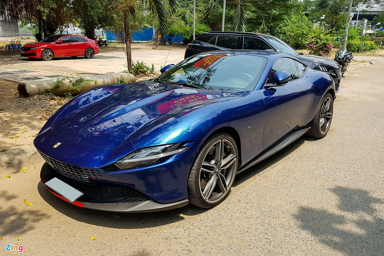  Siêu xe Ferrari Roma là mẫu grand touring coupé 2+2 ra mắt vào cuối năm 2019. Chiếc xe này là hậu duệ của mẫu 612 Scaglietti, vốn đã ngừng sản xuất từ năm 2011.