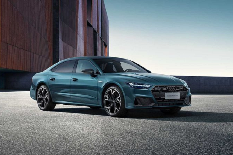  Audi A7 L 2022 mới – phiên bản kéo dài của Audi A7 Sportback đã chính thức trình làng tại Triển lãm ô tô Thượng Hải. Mẫu xe này được phát triển thông qua liên doanh SAIC và chỉ phân phối riêng cho thị trường Trung Quốc.