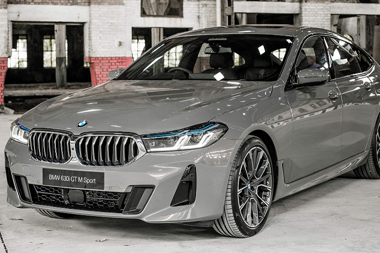 BMW Malaysia vừa cho ra mắt mẫu 6-Series Gran Turismo facelift 2021, mẫu xe này được lắp ráp trong nước. Thế hệ BMW G32 LCI lần đầu ra mắt thế giới vào tháng 5/2020. Tại Malaysia,  BMW 6-Series Gran Turismo 2021 mới được phân phối duy nhất phiên bản 630i GT M Sport, giá 400.839 RM, tương đương 96.832 USD (hơn 2,2 tỷ đồng).