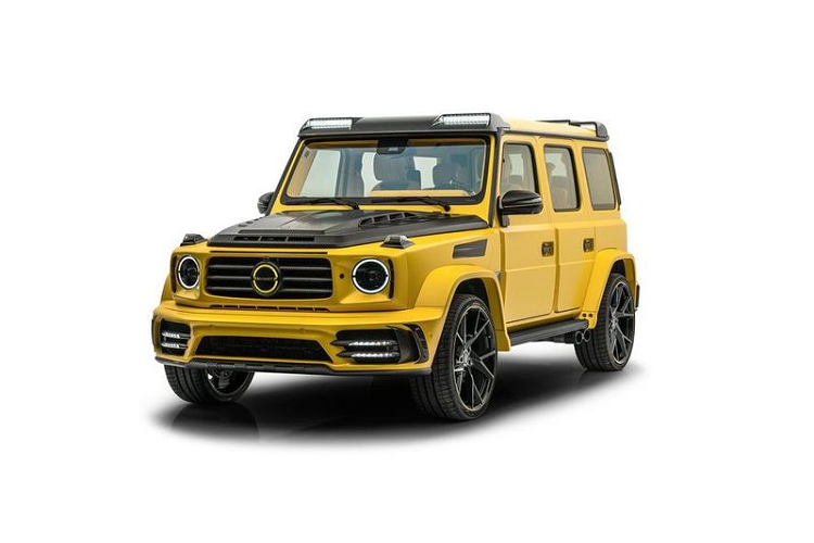 10 chiếc  Mansory Gronos Bumblebee mới đều được hoàn thiện trong màu vàng Matte tươi sáng, kết hợp với nhiều bộ phận bằng sợi carbon và kiểu dáng hình hộp của chiếc G-Class khiến cỗ xe off-road này trông như thể một mô hình Lego kích thước thật.