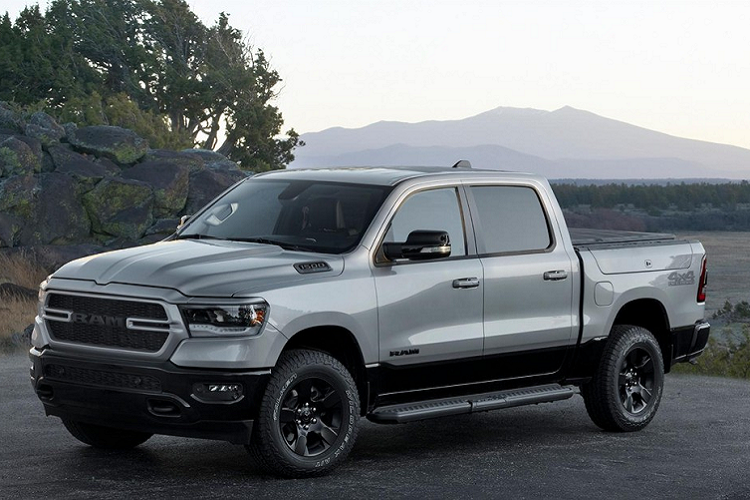 Tại triển lãm Chicago Auto Show, bản trang bị BackCountry Edition của mẫu bán tải  Dodge Ram 1500 2022 mới đã chính thức được thương hiệu xe Mỹ công bố hình ảnh cùng thông số chính thức. Theo đó, Dodge Ram 1500 BackCountry Edition được xem là bản đặc biệt, kết hợp giữa hai bản trang bị Ram 1500 Big Horn và Lone Star.