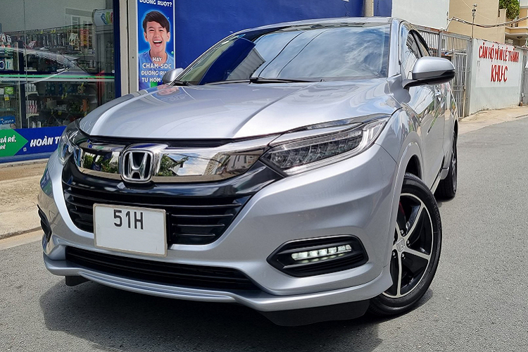  Honda HR-V tại Việt Nam là mẫu xe có mặt từ rất lâu trong phân khúc CUV hạng B, tuy nhiên Honda HR-V không phải là một dòng xe bán chạy vì mẫu xe này được định giá khá cao trong phân khúc.