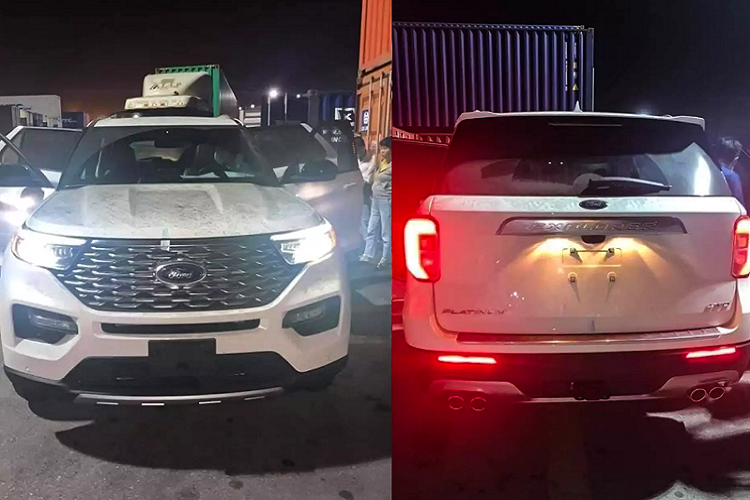 Sau chiếc  Ford Explorer thế hệ mới phiên bản Platinum đã được đưa về Việt Nam hồi đầu năm ngoái. Mới đây, thêm một chiếc Explorer thế hệ mới phiên bản Platinum được khui công. Xe thuộc phiên bản Platinum cao cấp hơn các phiên bản như Tiêu chuẩn, XLT, Limited/Limited Hybrid. Phiên bản Explorer Platinum chỉ định vị thấp hơn phiên bản hàng đầu Explorer ST.