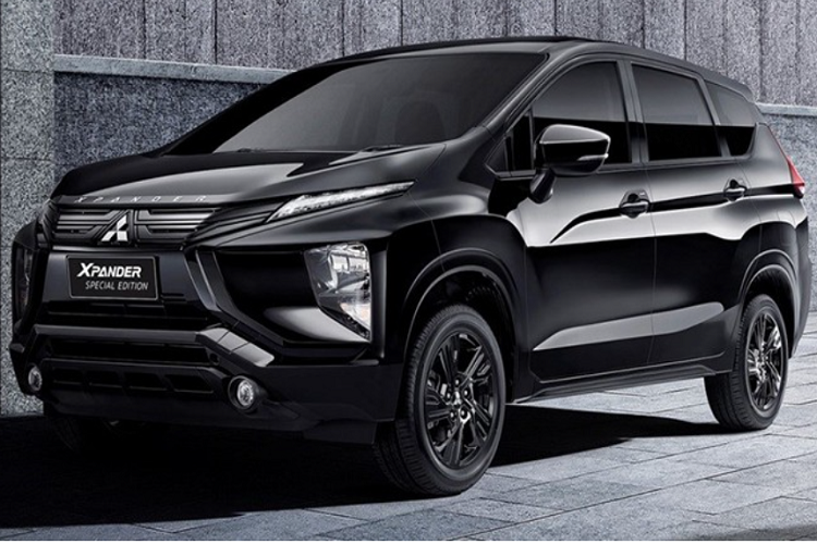 Tại triển lãm Ô tô Quốc tế Gaikindo Indonesia (GIIAS) 2021, hãng Mitsubishi đã chính thức vén màn phiên bản mới của dòng MPV 7 chỗ Xpander. Hiện  Mitsubishi Xpander 2022 mới vẫn chưa được bán ra tại thị trường Indonesia nói riêng và Đông Nam Á nói chung. Trong thời gian chờ Mitsubishi Xpander 2022, khách hàng Thái Lan có thêm một lựa chọn mới khác, đó là phiên bản đặc biệt của mẫu xe này.