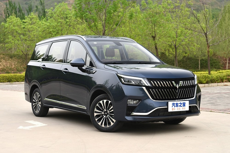 SAIC-GM-Wuling là liên doanh nổi tiếng với những mẫu xe giá siêu rẻ. Tiếp nối truyền thống này, liên doanh của tập đoàn Mỹ GM đã tung ra mẫu MPV mới mang tên  Wuling Jia Chen tại Trung Quốc.