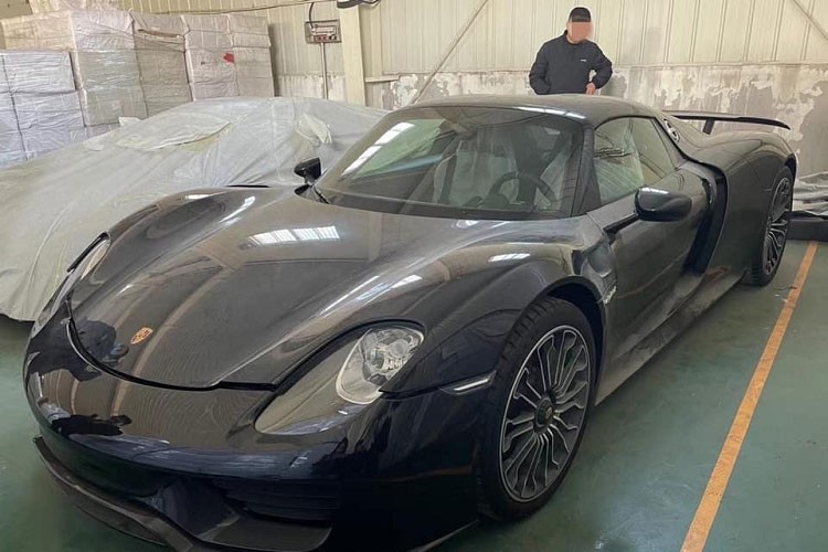 Porsche 918 Spyder nhập lậu đấu giá từ 33 tỷ đồng tại Trung Quốc