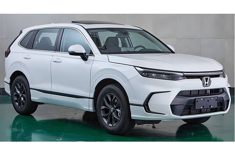 Tại thị trường Trung Quốc, Honda hiện có 2 liên doanh với đối tác nội địa GAC và Dongfeng. Do đó, hãng thường có 2 sản phẩm gần như giống hệt nhau ở thị trường này. Cặp đôi SUV hạng C là  Honda Breeze và CR-V là một ví dụ điển hình. Theo kế hoạch, vào tháng 9 năm nay, Honda CR-V 2023 sẽ chính thức trình làng ở thị trường Trung Quốc.