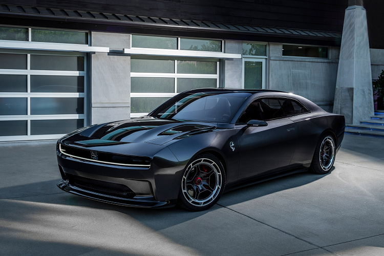 Được giới thiệu trong ngày thứ ba của sự kiện Dodge Speed Week ở Pontiac, Michigan,  Dodge Charger Daytona SRT Concept 2023 mới không giống bất kỳ chiếc Dodge nào trước đây và chiếc xe sử dụng hệ thống truyền động mới có tên Banshee.