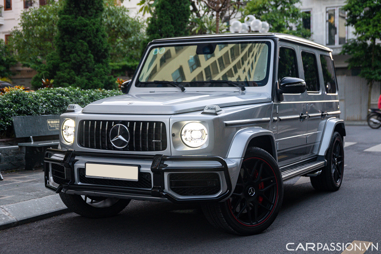 Cơn sốt  Mercedes-AMG G63 tại Việt Nam vẫn chưa có dấu hiệu hạ nhiệt khi vẫn có nhiều người lựa chọn “tậu” mẫu SUV địa hình nổi tiếng của thương hiệu.