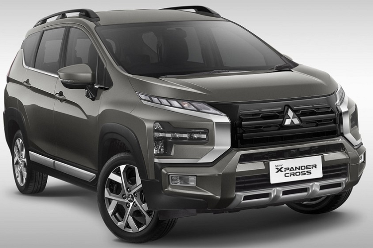  Mitsubishi Xpander Cross 2023 mới đã chính thức trình làng trong triển lãm Ô tô Quốc tế Gaikindo Indonesia (GIIAS) diễn ra vào tháng 8 năm nay. Sau hơn 2 tháng, mẫu MPV 7 chỗ này đã được đăng ký bảo hộ kiểu dáng công nghiệp tại Việt Nam. Điều này chứng tỏ ngày xe ra mắt Việt Nam không còn xa.