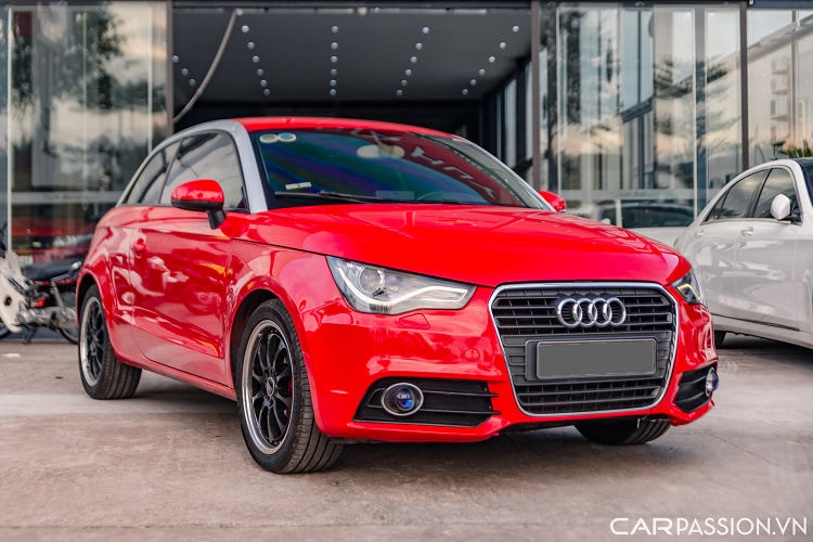 Mới đây, một chiếc  Audi A1 đời 2010 đã được rao bán lại với giá khoảng 400 triệu đồng, ngang ngửa một chiếc Kia Morning mới, phù hợp với phụ nữ có nhu cầu đi lại trong phố thị.