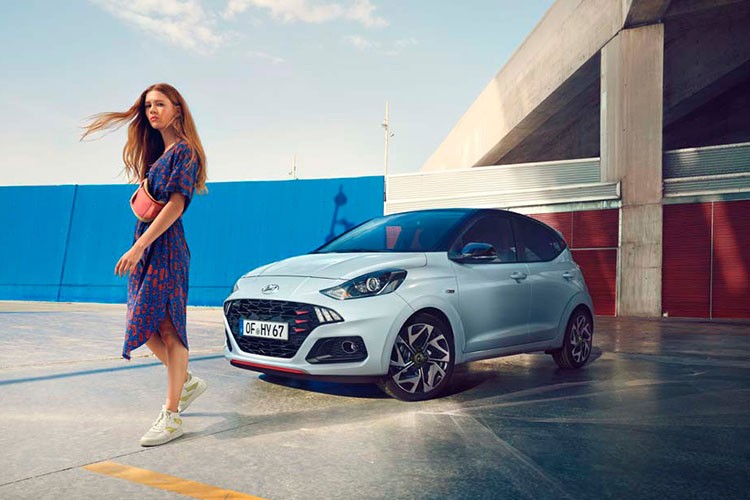 Hyundai i10 2023 giá rẻ thêm công nghệ an toàn ADAS, "đấu" Toyota Aygo